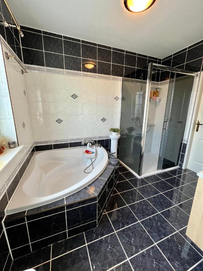 Atemberaubendes Loft Mit Pool Leilighet Wien Eksteriør bilde